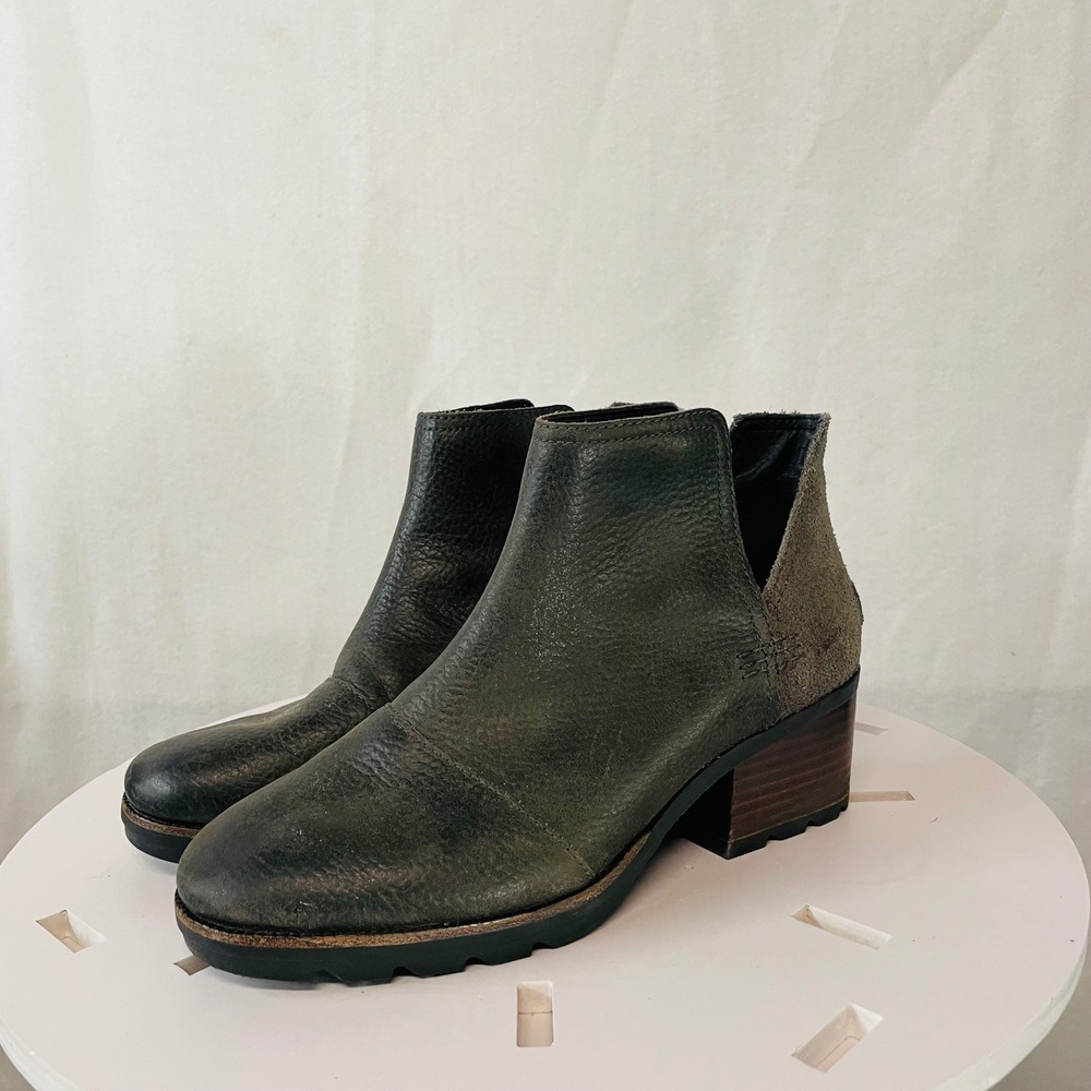 Sorel Genuine Leather Suede‎ Gray Ankle Boots Booties Cate Cutout Womens sz 8